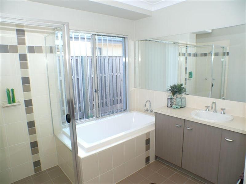 9 Bishopwood Court, Upper Coomera QLD 4209