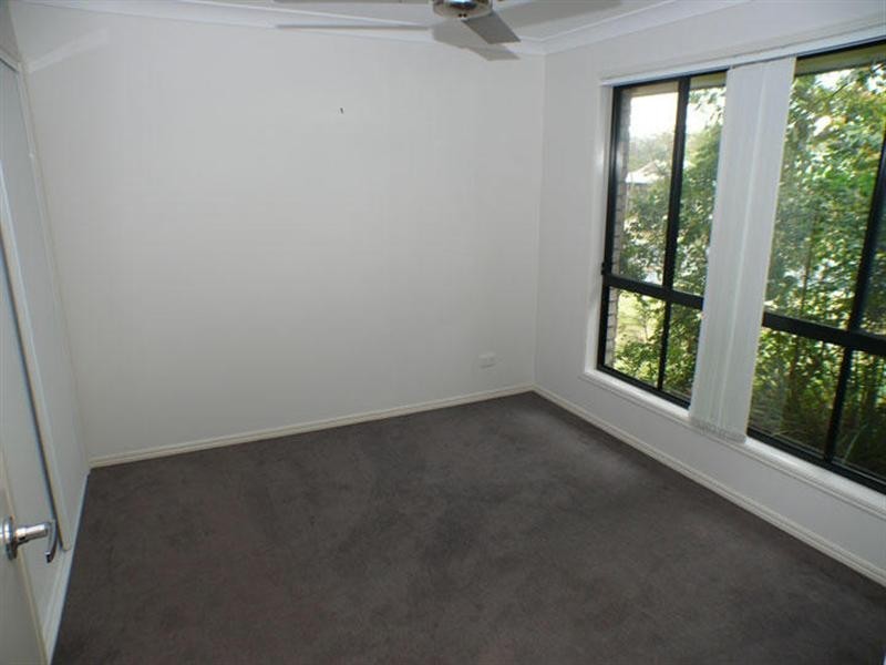 5 Sally Drive, Marsden QLD 4132