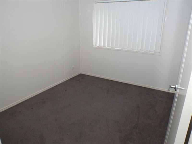 5 Sally Drive, Marsden QLD 4132