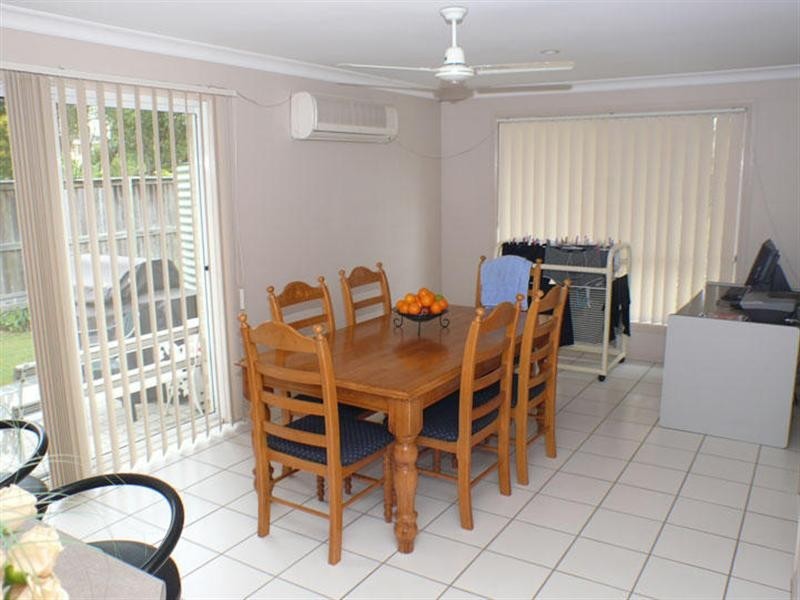 1 Golden Ash Court, Sunnybank Hills QLD 4109