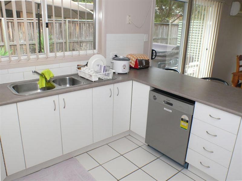 1 Golden Ash Court, Sunnybank Hills QLD 4109