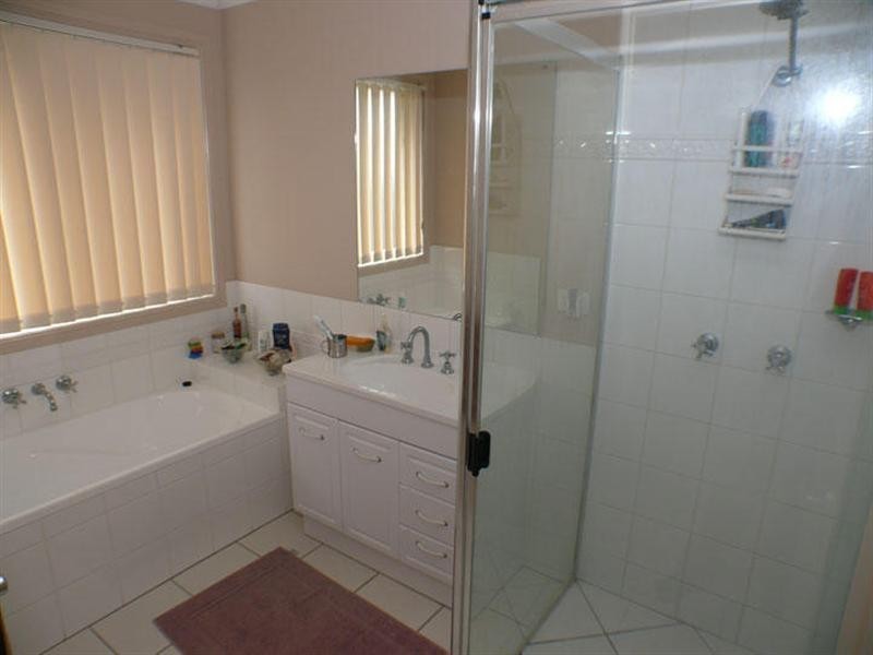 1 Golden Ash Court, Sunnybank Hills QLD 4109