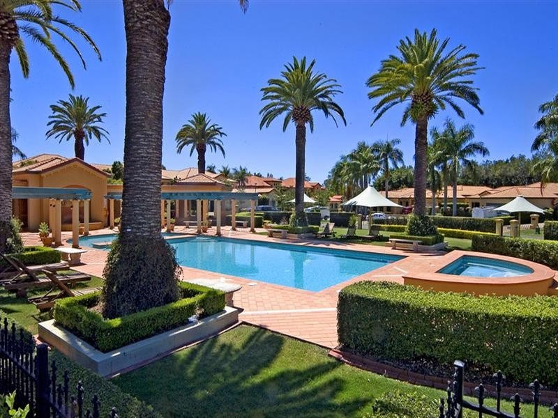 3258 The Palladian Drive, Hope Island QLD 4212