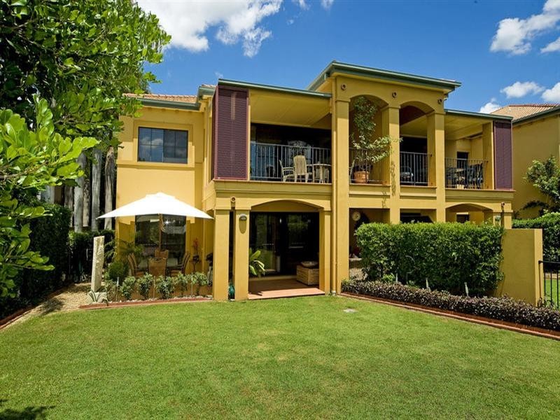 3258 The Palladian Drive, Hope Island QLD 4212
