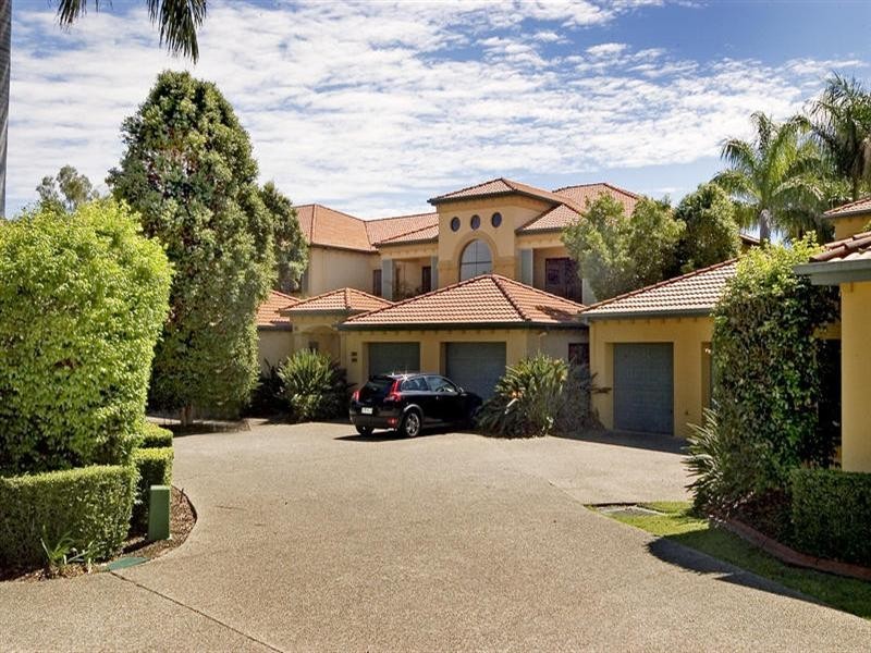 3258 The Palladian Drive, Hope Island QLD 4212