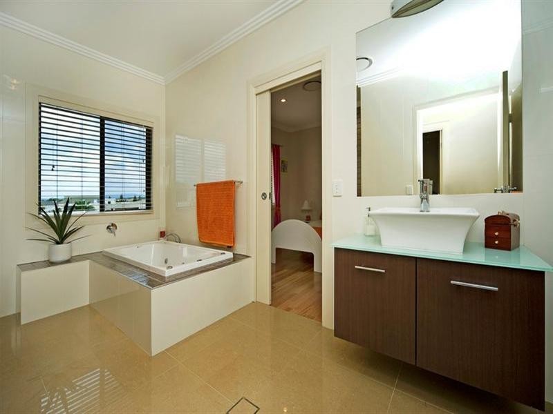 2830 Gracemere East Circuit, Hope Island QLD 4212