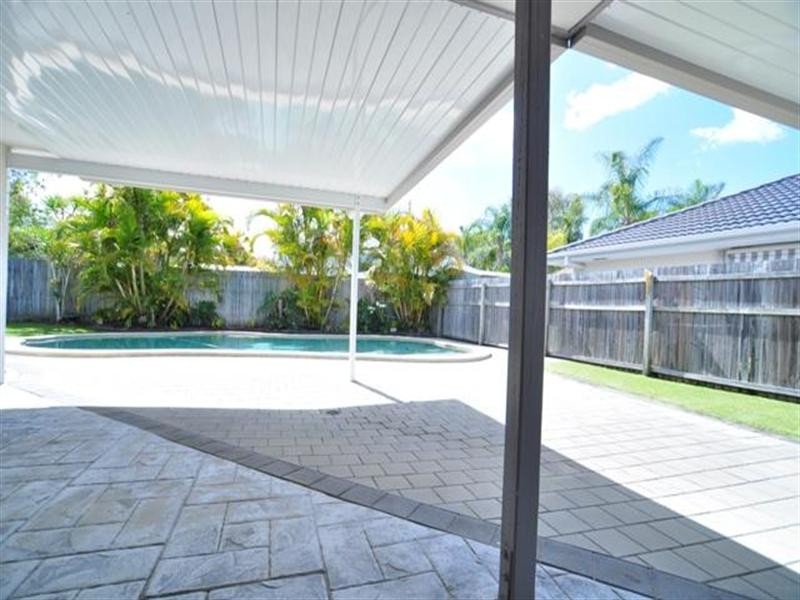 20 Glenwater Crescent, Helensvale QLD 4212