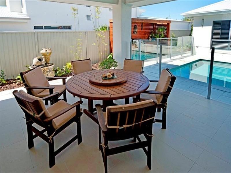 14 Rhodium Crescent, Hope Island QLD 4212