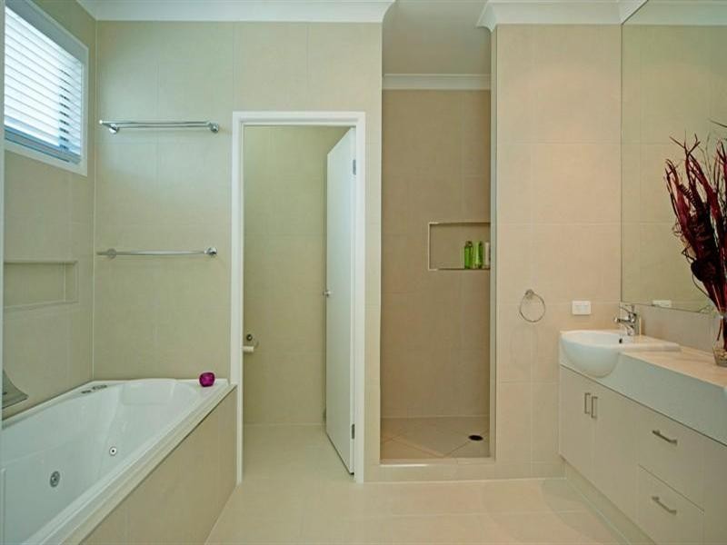 14 Rhodium Crescent, Hope Island QLD 4212