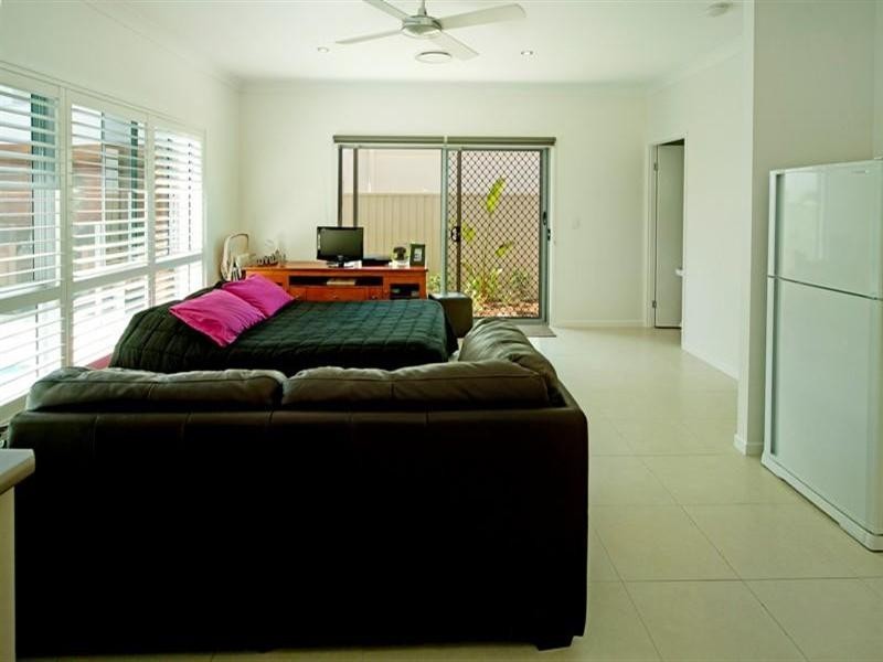 14 Rhodium Crescent, Hope Island QLD 4212