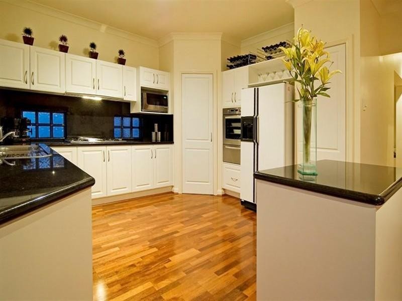 17 Sabrina Avenue, Oyster Cove, Helensvale QLD 4212