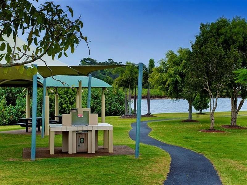 1650 Riverdale Drive, Hope Island QLD 4212