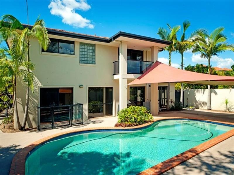 1650 Riverdale Drive, Hope Island QLD 4212