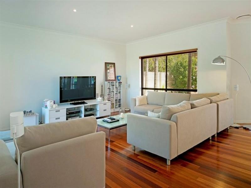 1650 Riverdale Drive, Hope Island QLD 4212