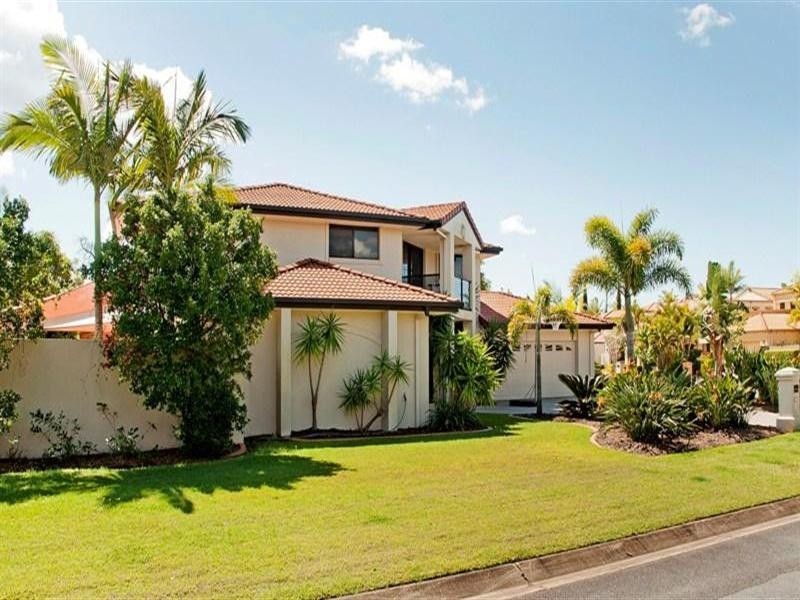 1650 Riverdale Drive, Hope Island QLD 4212