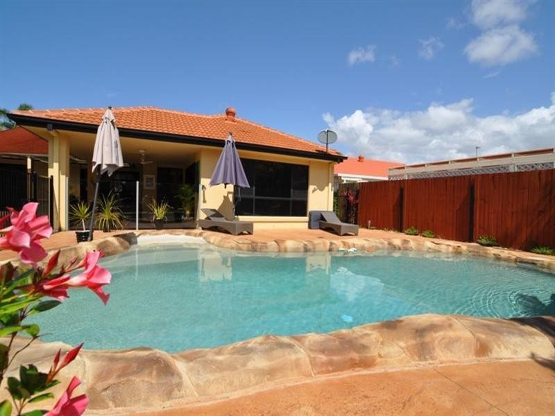 87 Monterey Keys Drive, Helensvale QLD 4212