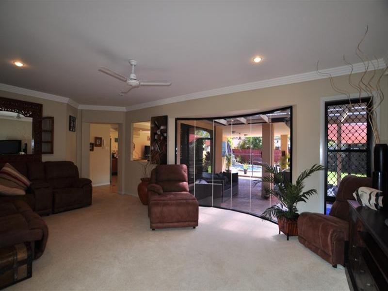 87 Monterey Keys Drive, Helensvale QLD 4212