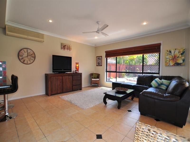 87 Monterey Keys Drive, Helensvale QLD 4212