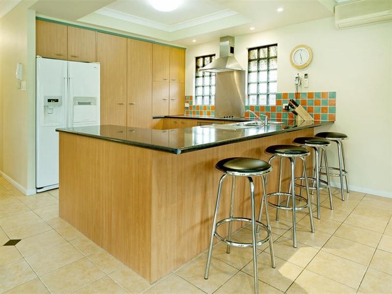 87 Monterey Keys Drive, Helensvale QLD 4212