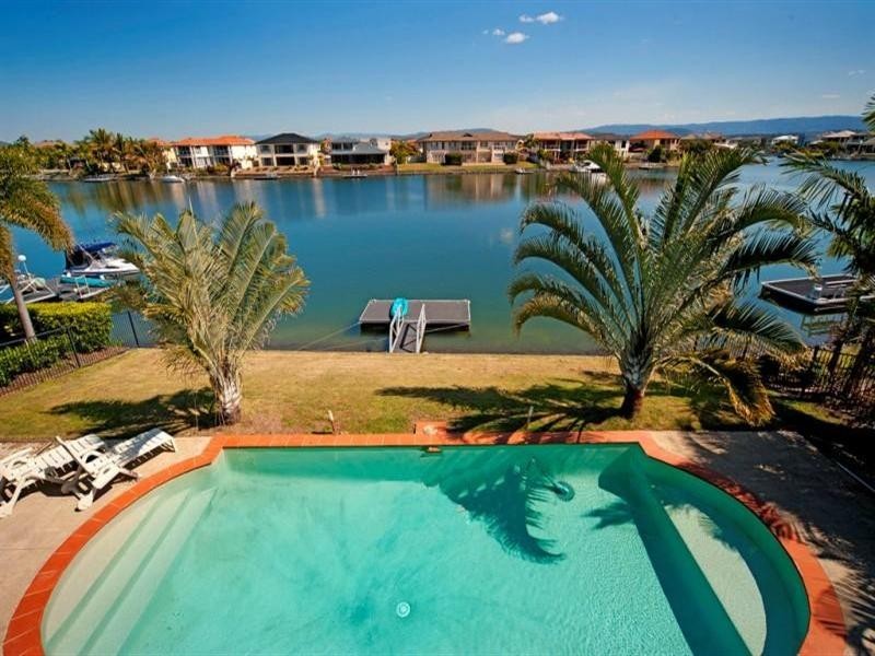 20 Champagne Boulevard, Hope Island QLD 4212