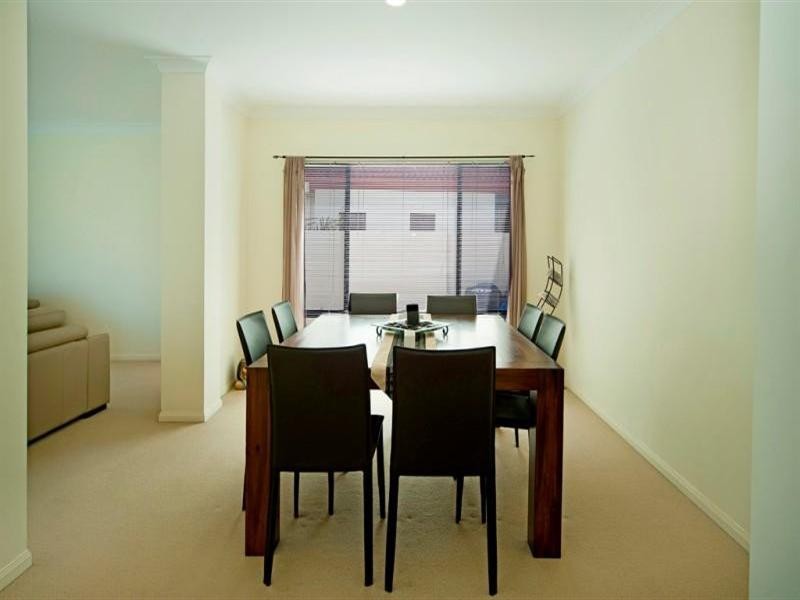 20 Champagne Boulevard, Hope Island QLD 4212