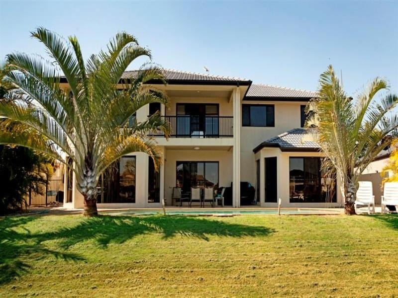 20 Champagne Boulevard, Hope Island QLD 4212