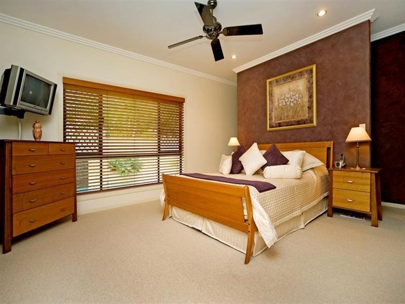 6 Eastside Esplanade, Helensvale QLD 4212