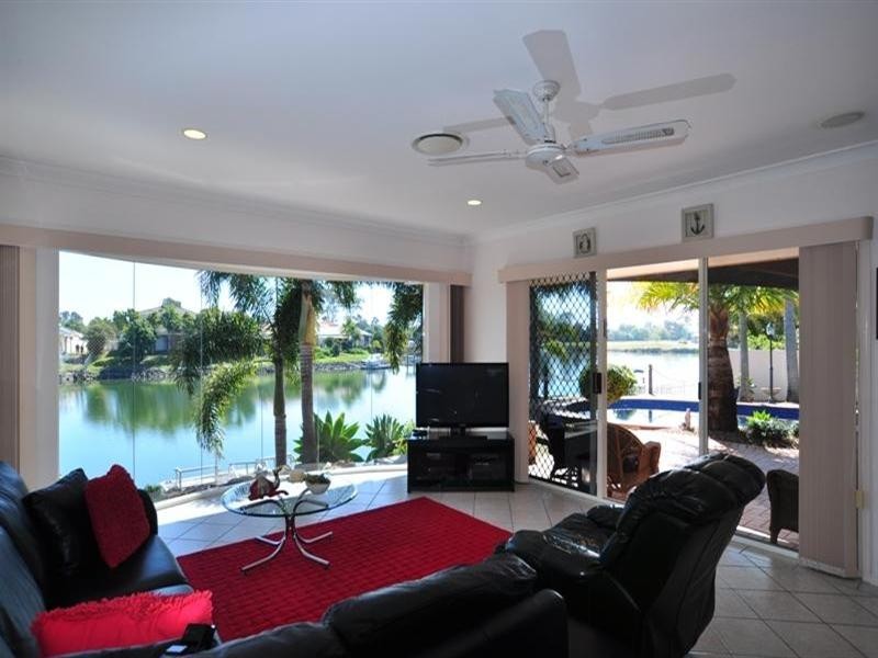 60 Monterey Keys Drive, Helensvale QLD 4212