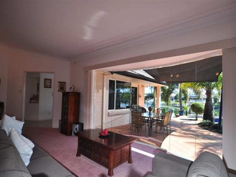 60 Monterey Keys Drive, Helensvale QLD 4212