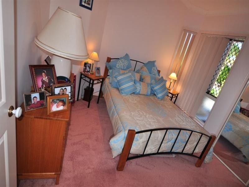 60 Monterey Keys Drive, Helensvale QLD 4212