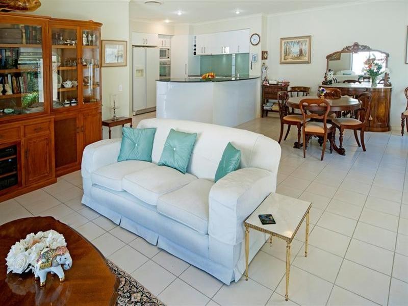 8877 Magnolia Drive, Hope Island QLD 4212