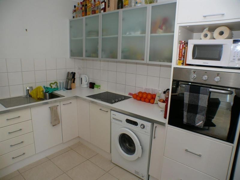 1/16 Peninsular Drive, Surfers Paradise QLD 4217