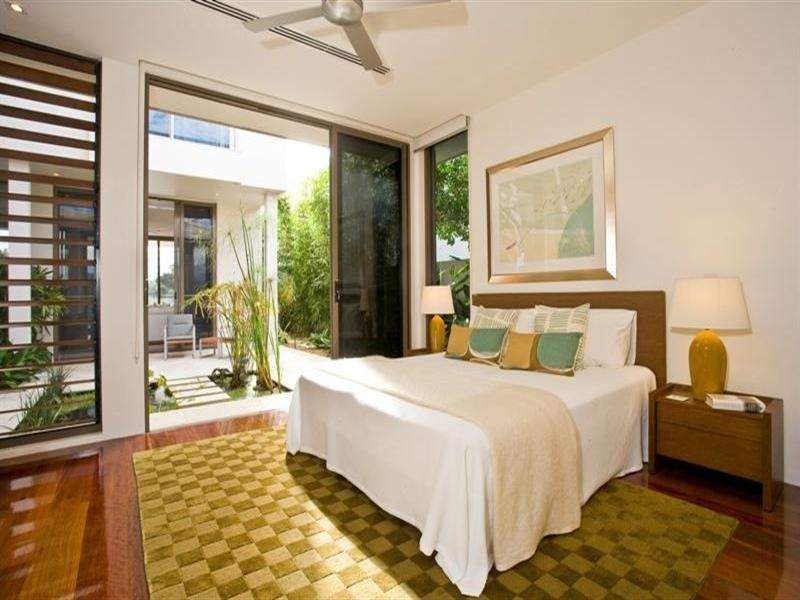 2336 Cressbrook Drive, Hope Island QLD 4212