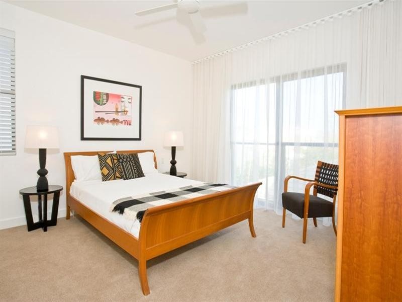 2336 Cressbrook Drive, Hope Island QLD 4212