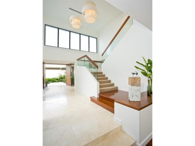 2336 Cressbrook Drive, Hope Island QLD 4212