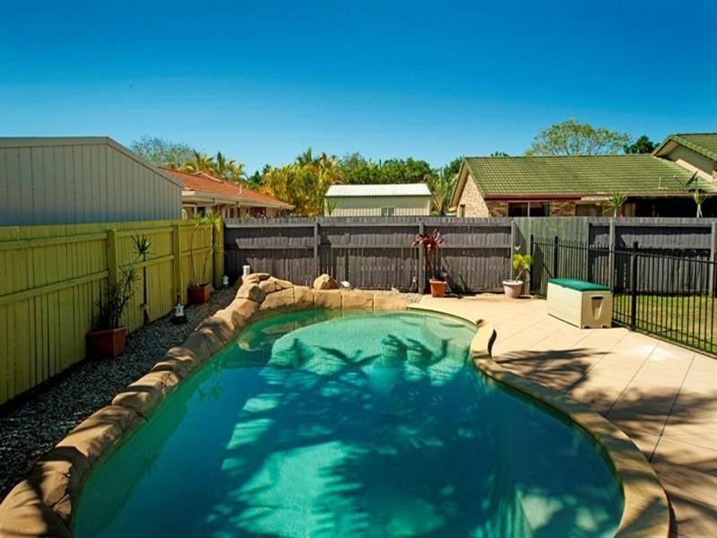 121 Monterey Keys Drive, Helensvale QLD 4212