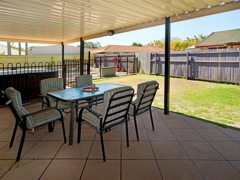 121 Monterey Keys Drive, Helensvale QLD 4212