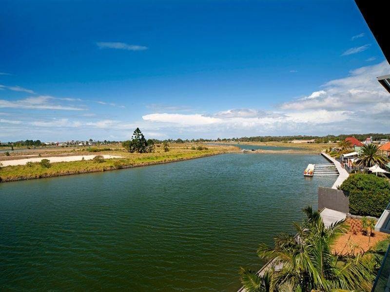 135/3 Pendraat Parade, Hope Island QLD 4212