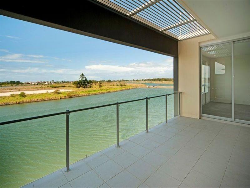 135/3 Pendraat Parade, Hope Island QLD 4212