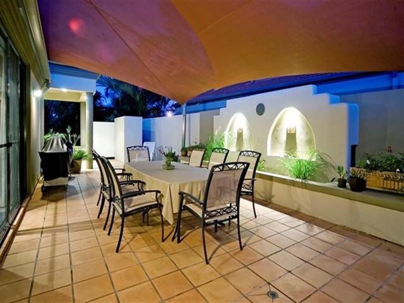 1621 Riverdale Drive, Hope Island QLD 4212