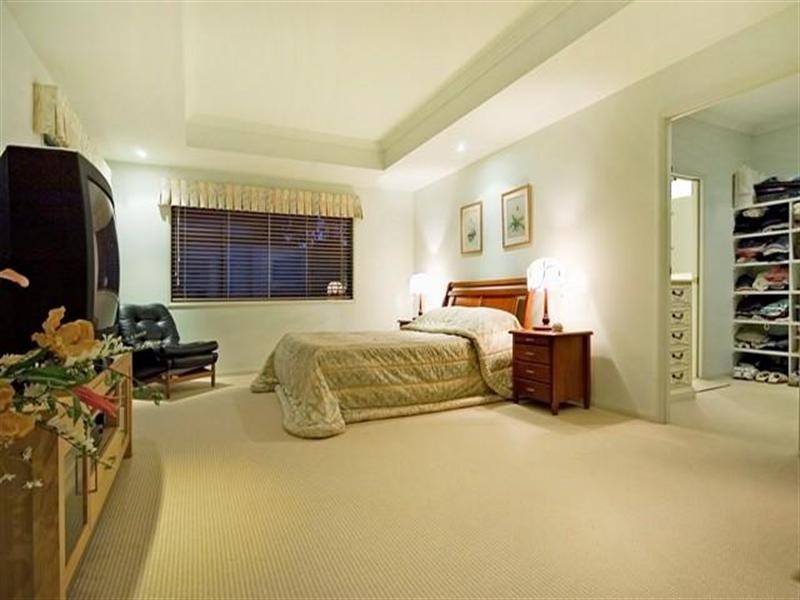 1621 Riverdale Drive, Hope Island QLD 4212