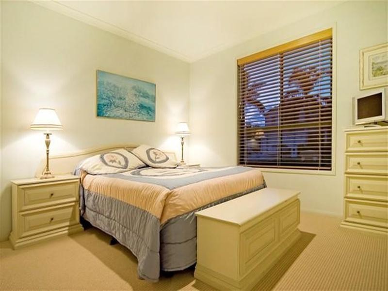 1621 Riverdale Drive, Hope Island QLD 4212