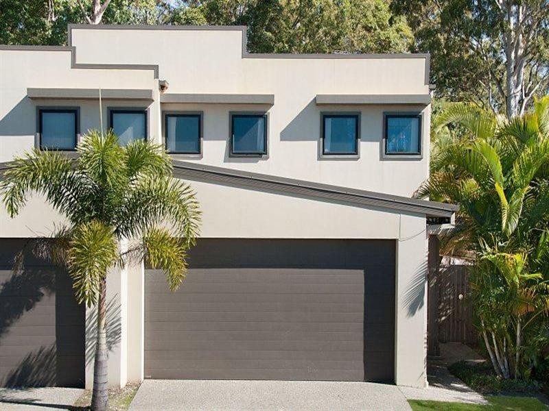 2/7 Dine Street, Upper Coomera QLD 4209