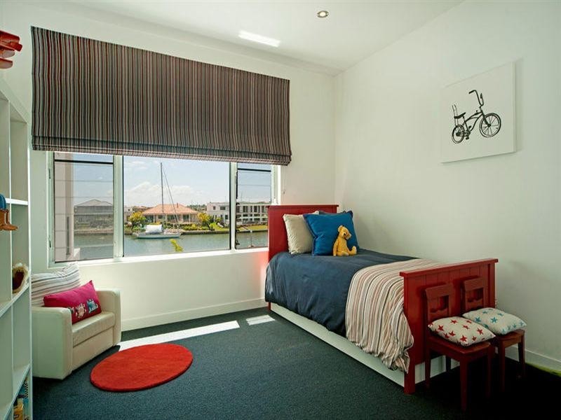 2232 Glengallon Way, Hope Island QLD 4212