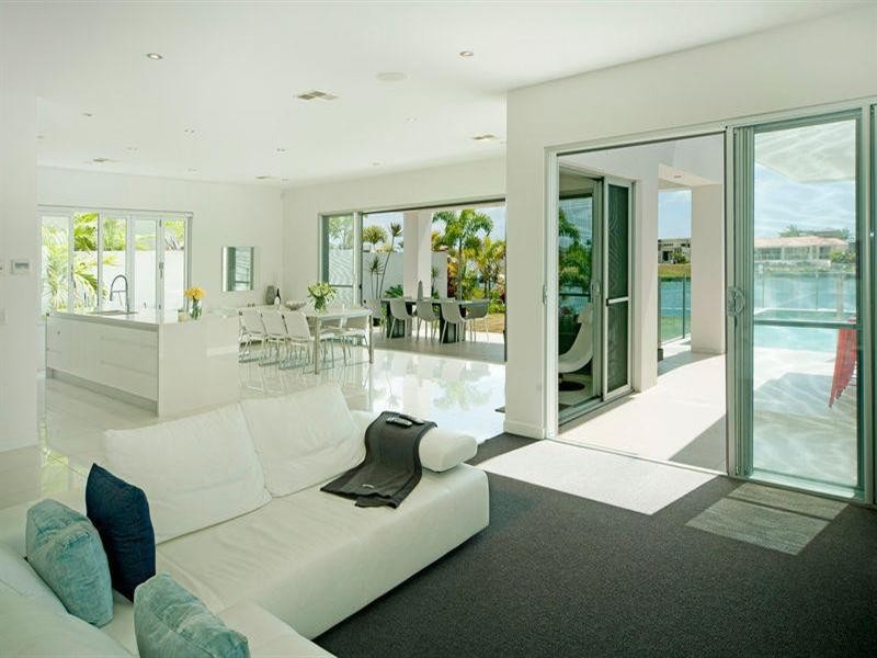 2232 Glengallon Way, Hope Island QLD 4212