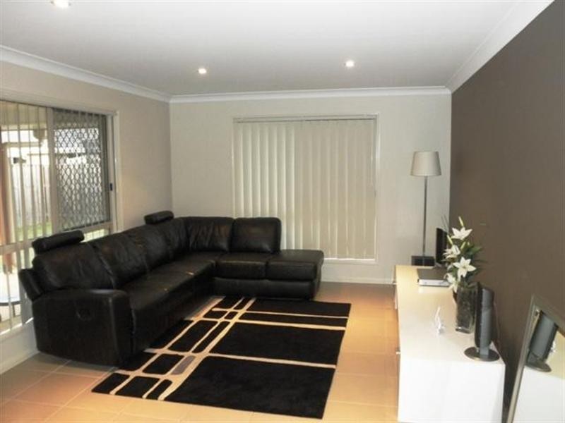 11 Kingair Road, Upper Coomera QLD 4209