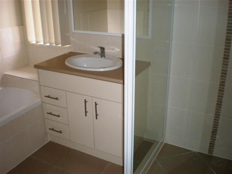 11 Kingair Road, Upper Coomera QLD 4209