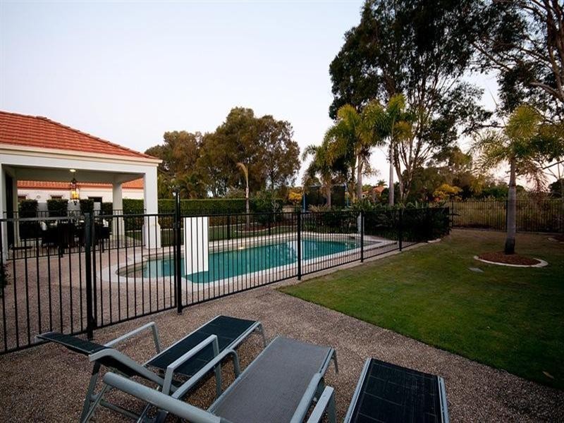 3188 Riverleigh Drive, Hope Island QLD 4212