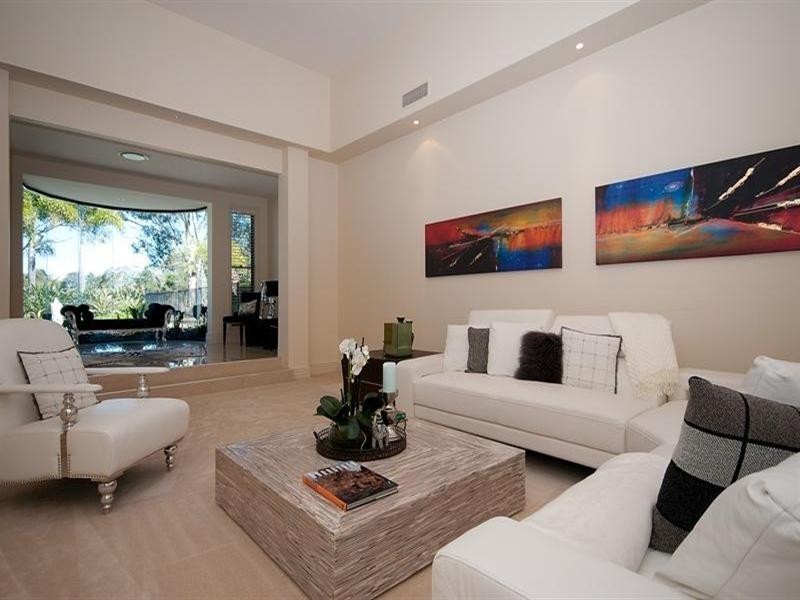 3188 Riverleigh Drive, Hope Island QLD 4212