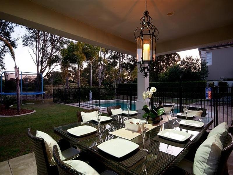 3188 Riverleigh Drive, Hope Island QLD 4212